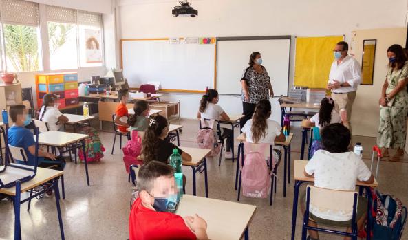 Benidorm pedirá a la Generalitat que retire el Proyecto de Organización de la Orientación Educativa y Profesional porque peligran los SPE Benidorm pedirá a la Generalitat que retire el Proyecto de Organización de la Orientación Educativa y Profesional porque peligran los SPE