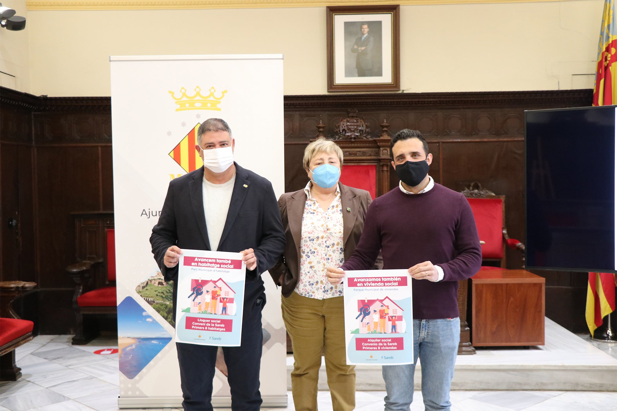 El Ayuntamiento de Sagunto recibe las primeras ocho viviendas sociales del convenio firmado con la Sareb El Ayuntamiento de Sagunto recibe las primeras ocho viviendas sociales del convenio firmado con la Sareb