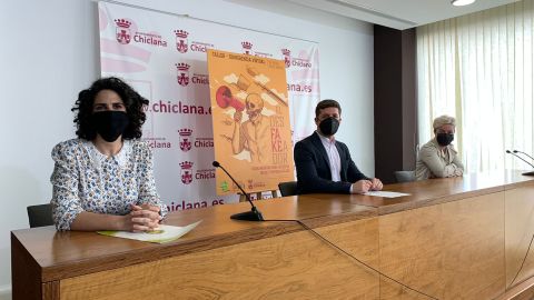 Presentación del Desfakeador en Chiclana Presentación del Desfakeador en Chiclana