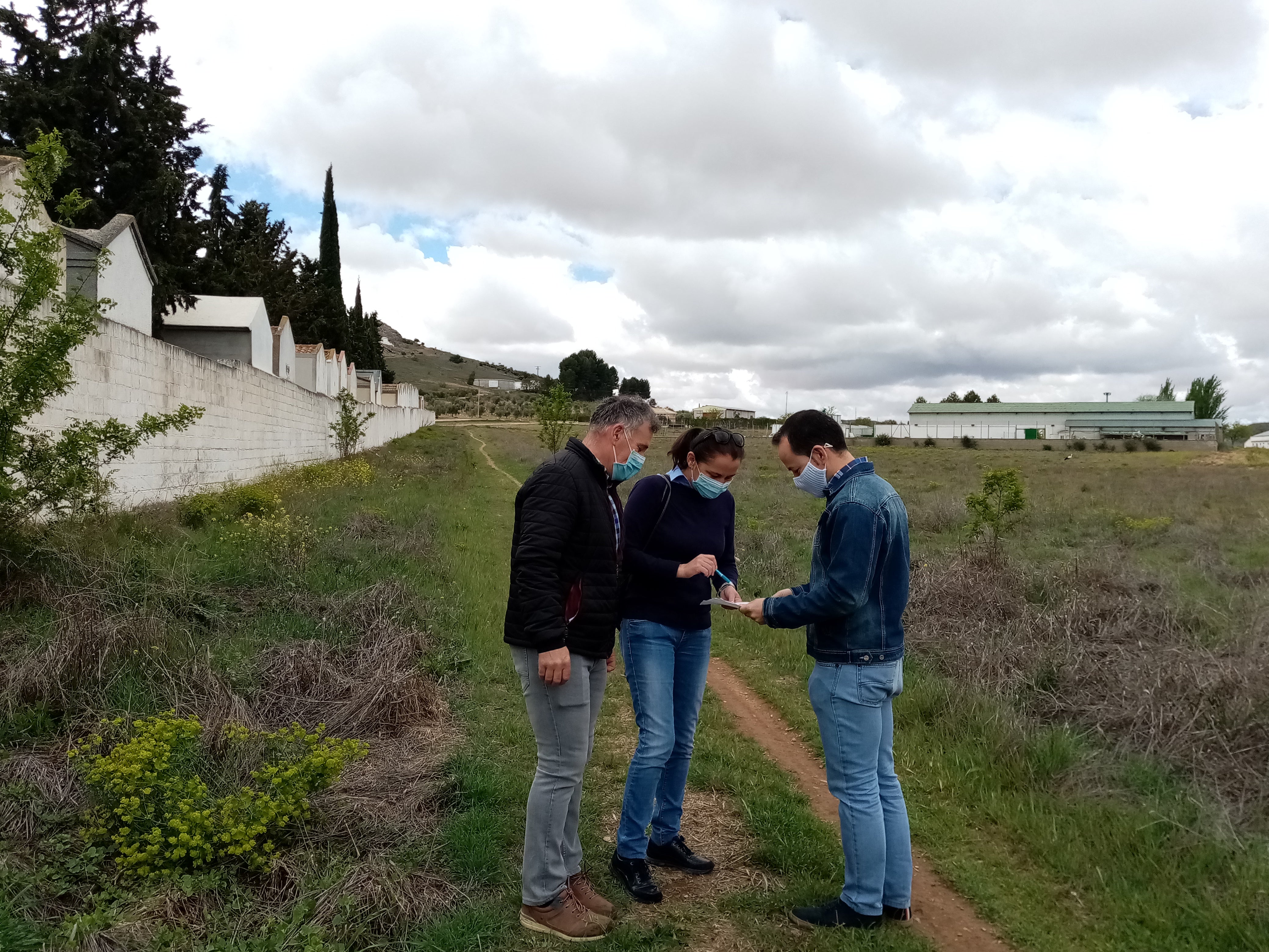 El Ayuntamiento adquiere un nuevo terreno para ampliar y acondicionar el Cementerio Municipal El Ayuntamiento adquiere un nuevo terreno para ampliar y acondicionar el Cementerio Municipal