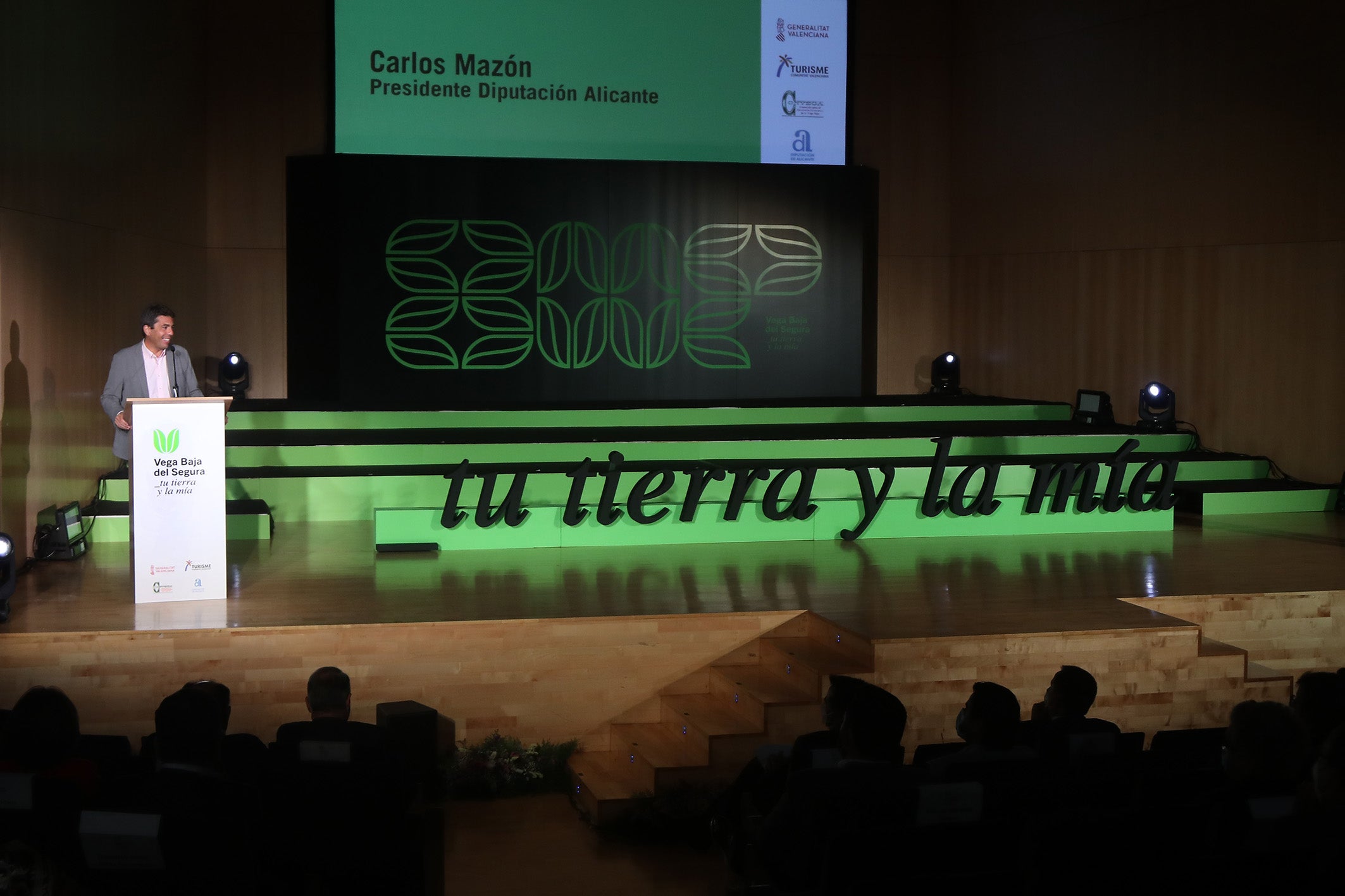 El presidente de la institución provincial, Carlos Mazón, participa junto a los 27 alcaldes en la presentación de esta iniciativa impulsada por Convega El presidente de la institución provincial, Carlos Mazón, participa junto a los 27 alcaldes en la presentación de esta iniciativa impulsada por Convega