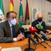 El alcalde, José María Román, y el diputado Manuel Ángel Chacón