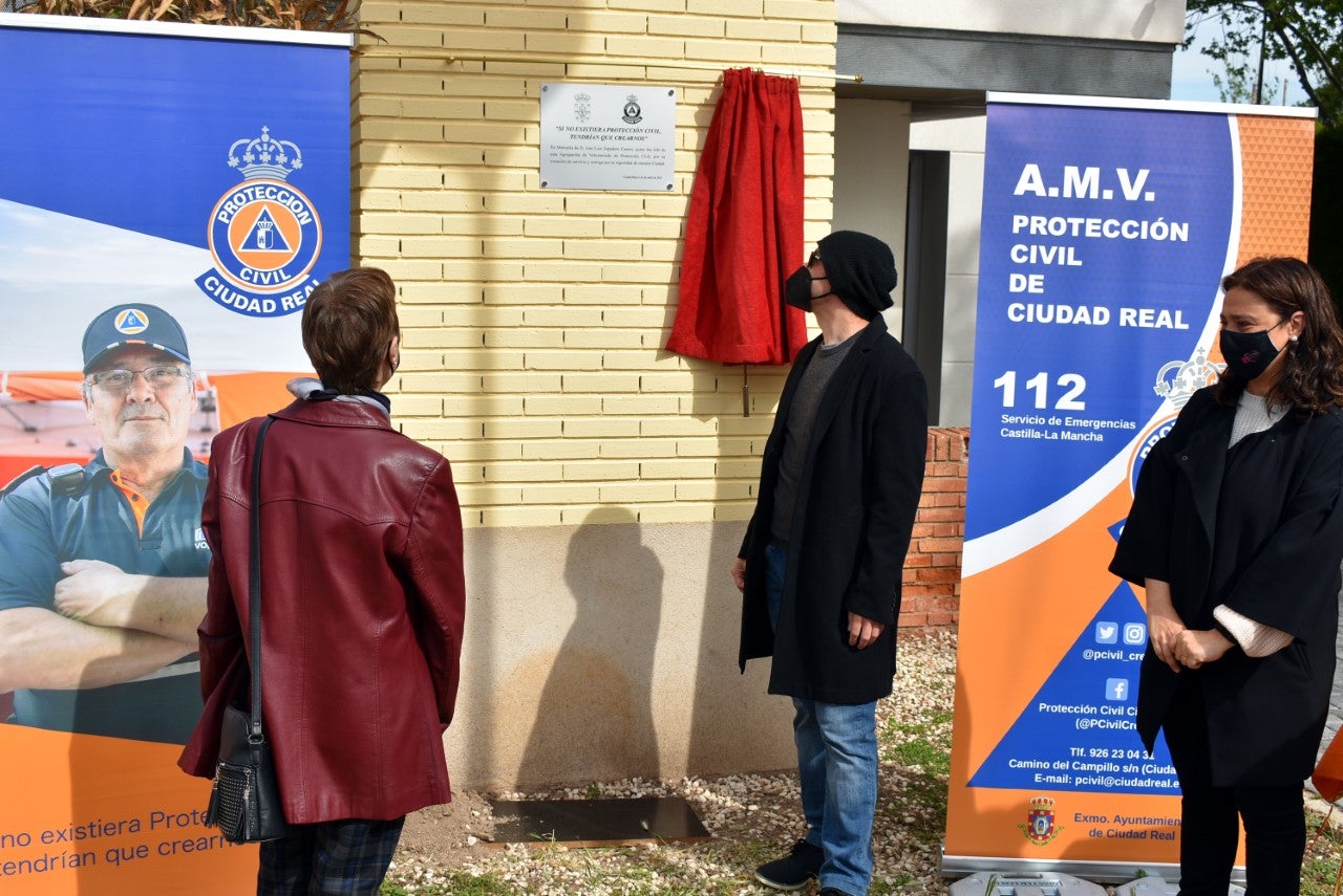 Protección Civil Ciudad Real rinde homenaje a José Luis Espadero en el aniversario de su fallecimiento Protección Civil Ciudad Real rinde homenaje a José Luis Espadero en el aniversario de su fallecimiento