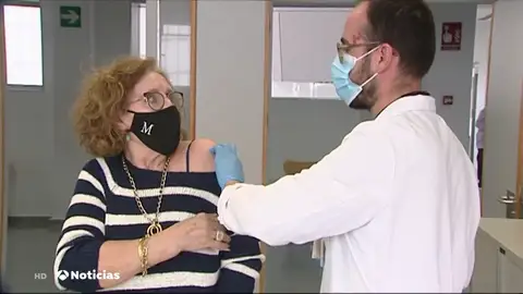 Así actúan los sanitarios con las personas que se vacunan tras haber rechazado las dosis en su turno Así actúan los sanitarios con las personas que se vacunan tras haber rechazado las dosis en su turno
