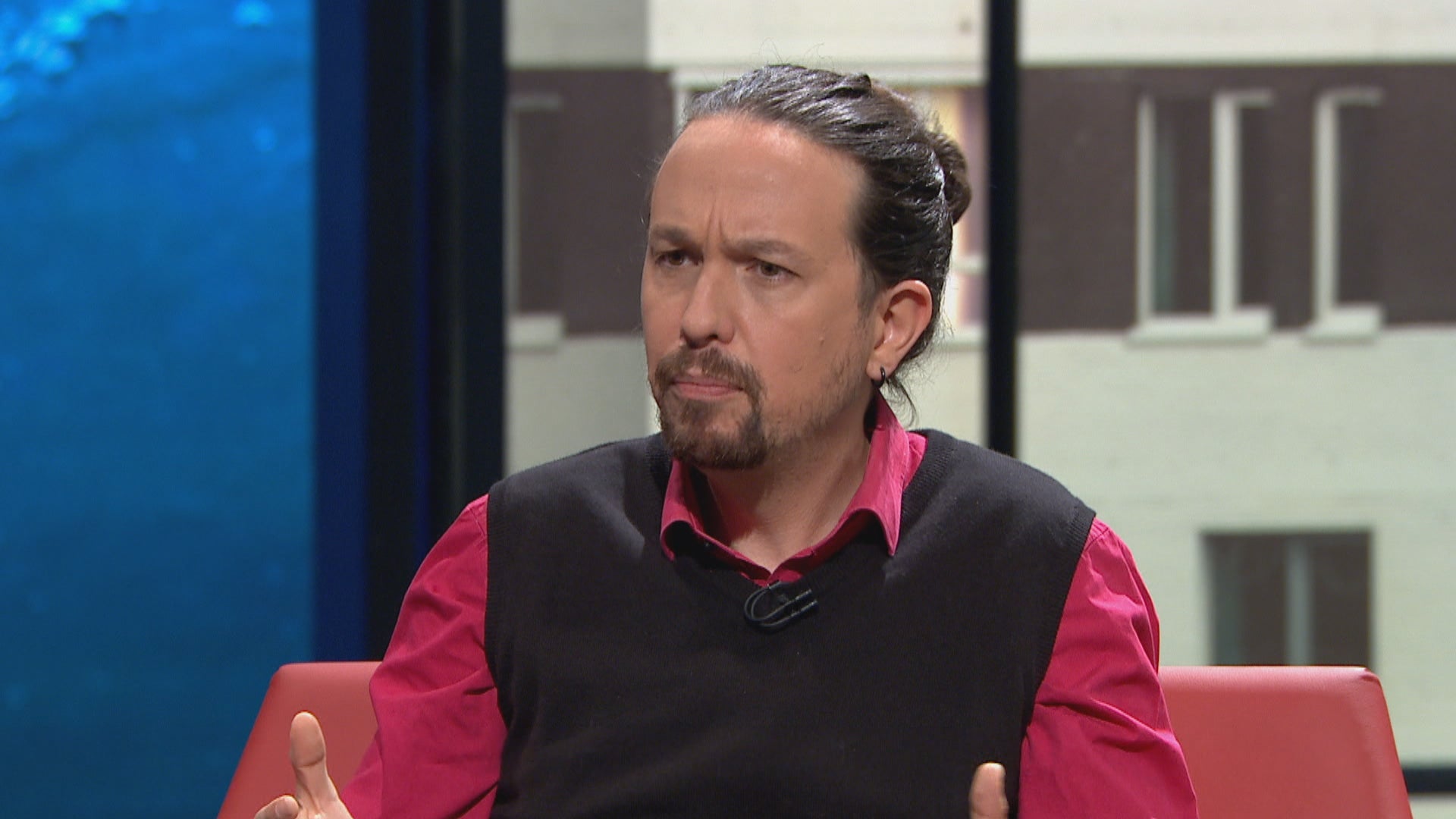 Pablo Iglesias no espera que la Justicia ilegalice a Vox y pide una "movilización política" contra el "fascismo" Pablo Iglesias no espera que la Justicia ilegalice a Vox y pide una "movilización política" contra el "fascismo"