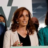  La candidata de Más Madrid en las elecciones a la Comunidad de Madrid, Mónica García, junto al líder de Más País, Íñigo Errejón, valora los resultados electorales en la sede del partido en la capital