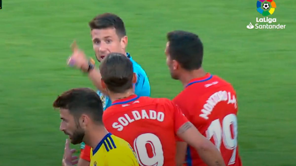 El Comité de Competición sanciona a Soldado con tres partidos tras los incidentes del partido ante el Cádiz CF. Onda Deportiva Granada 5/05/2021 El Comité de Competición sanciona a Soldado con tres partidos tras los incidentes del partido ante el Cádiz CF. Onda Deportiva Granada 5/05/2021