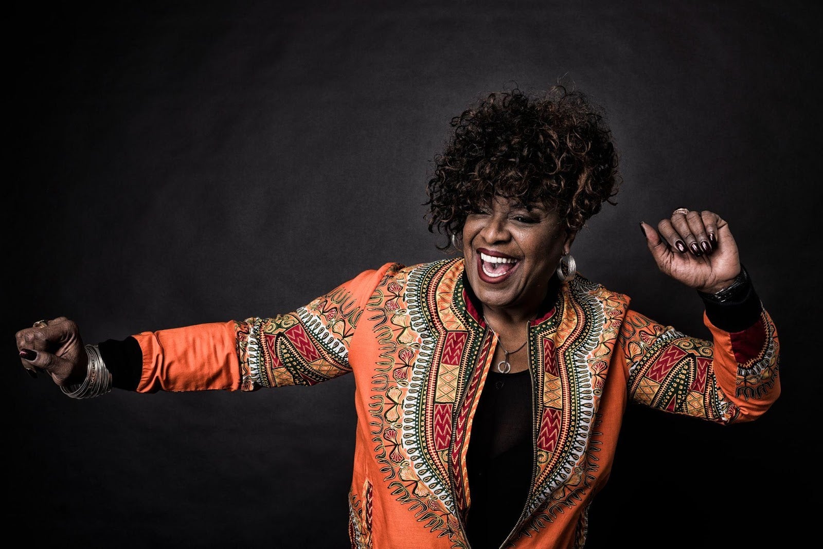 Mònica Green recordarà els grans temes de la música negra dels 70, els 80 i els 90 en un concert al Poble Espanyol Mònica Green recordarà els grans temes de la música negra dels 70, els 80 i els 90 en un concert al Poble Espanyol