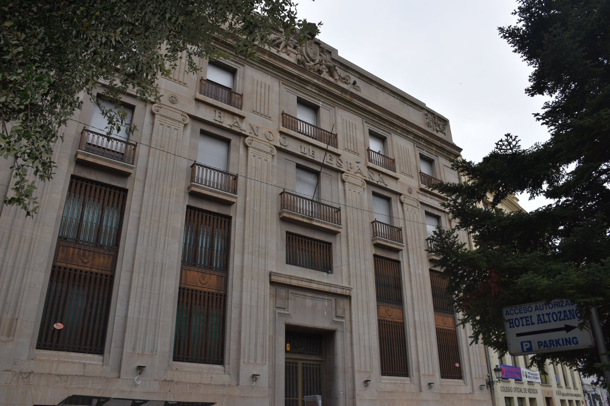 El Ayuntamiento de Albacete aprueba la compra del Banco de España pese a las críticas de la oposición El Ayuntamiento de Albacete aprueba la compra del Banco de España pese a las críticas de la oposición