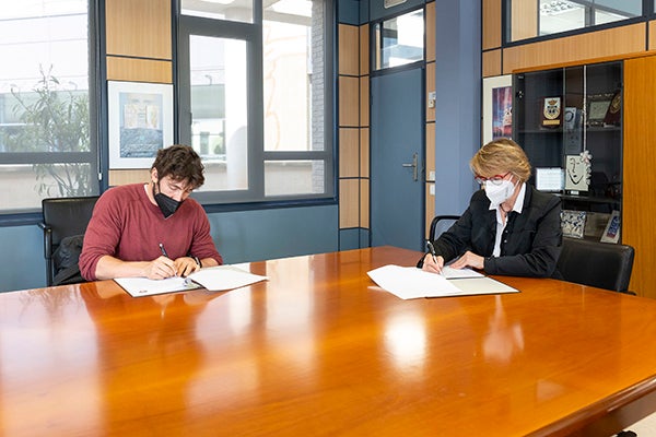 La Fundación Balaguer Gonel Hermanos destinará 10.000 euros a ayudas para el estudiantado de doctorado de la UJI La Fundación Balaguer Gonel Hermanos destinará 10.000 euros a ayudas para el estudiantado de doctorado de la UJI