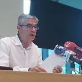El alcalde de Arcos, Isidoro Gambín, en rueda de prensa