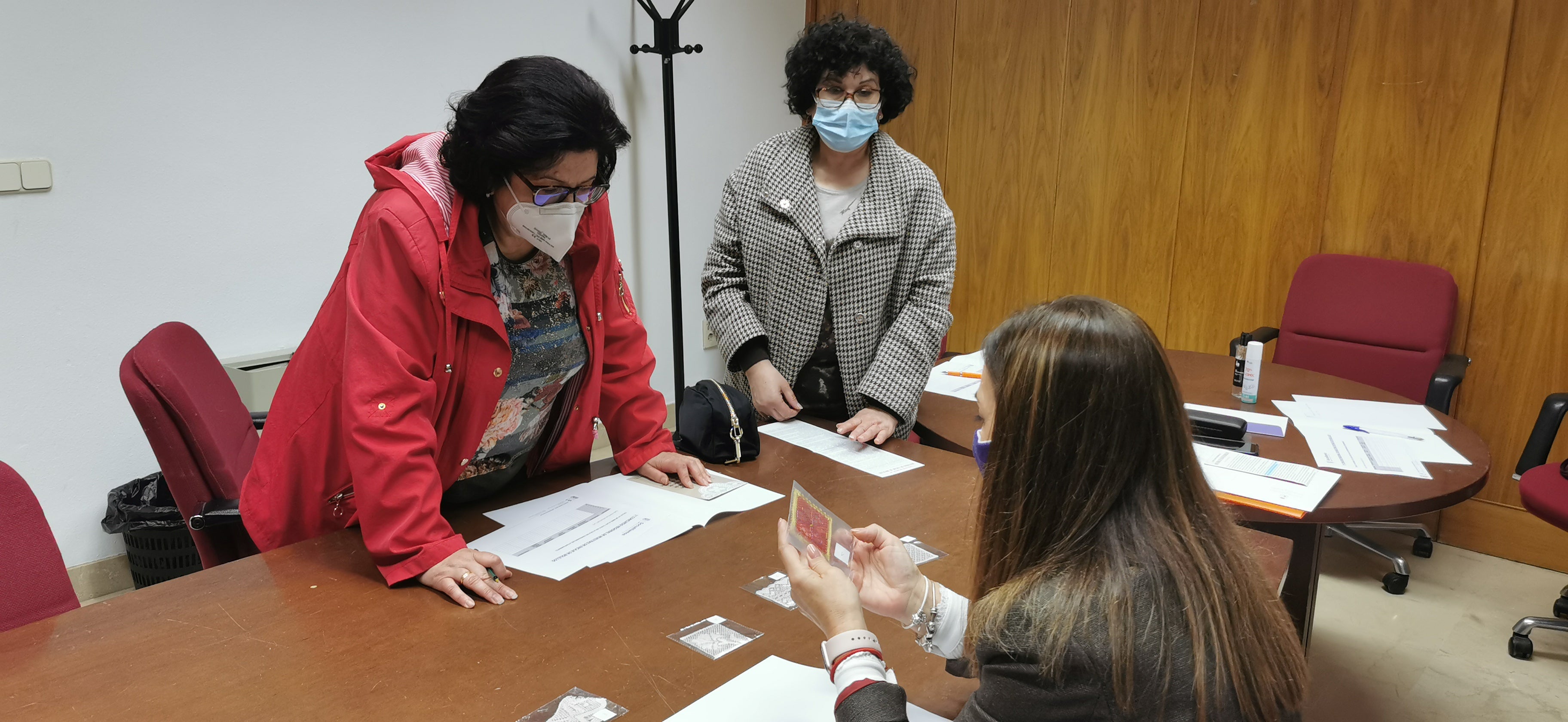 María Cruz Moreno Romero, logra el primer premio en el I Concurso Regional de encajes de Bolillos María Cruz Moreno Romero, logra el primer premio en el I Concurso Regional de encajes de Bolillos
