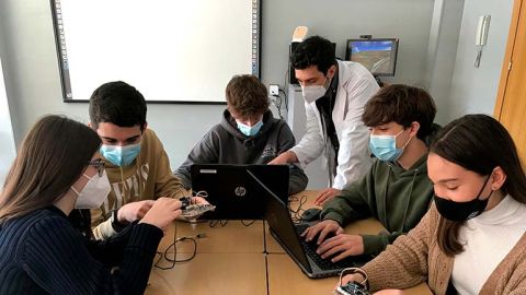 Alumnos del Colegio Alem&aacute;n de Zaragoza trabajando en el proyecto Frischluft 