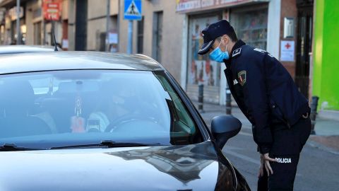 Restricciones y toque de queda despu&eacute;s del estado de alarma en Andaluc&iacute;a, Galicia, Extremadura, Castilla y Le&oacute;n, Arag&oacute;n, Navarra, Catalu&ntilde;a, Baleares y &uacute;ltimas noticias del coronavirus en Espa&ntilde;a hoy