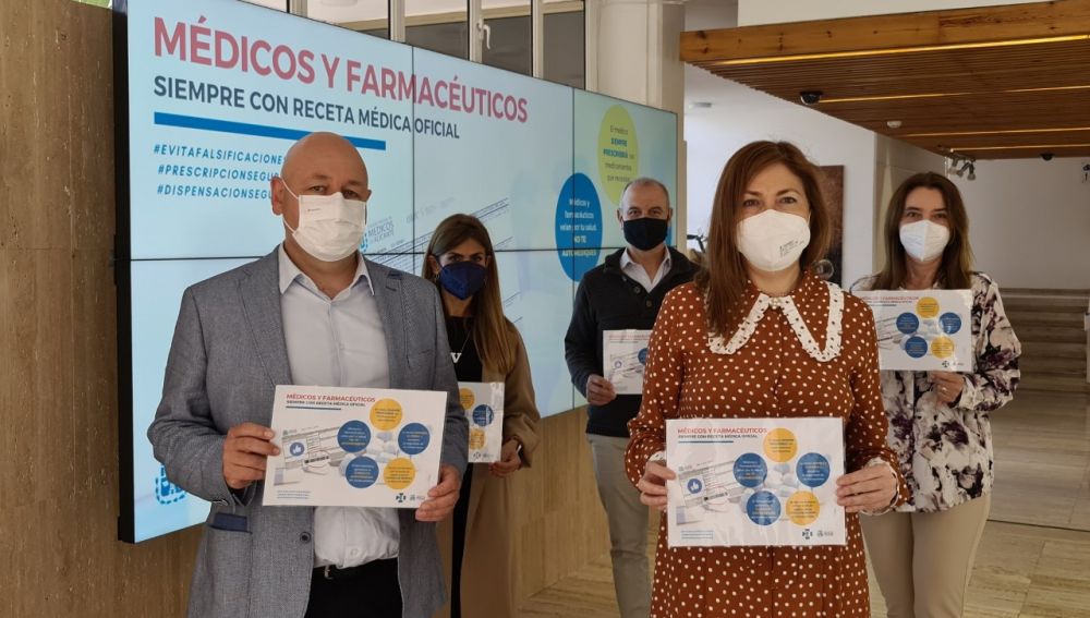 Los presidentes de ambos colegios en primer plano