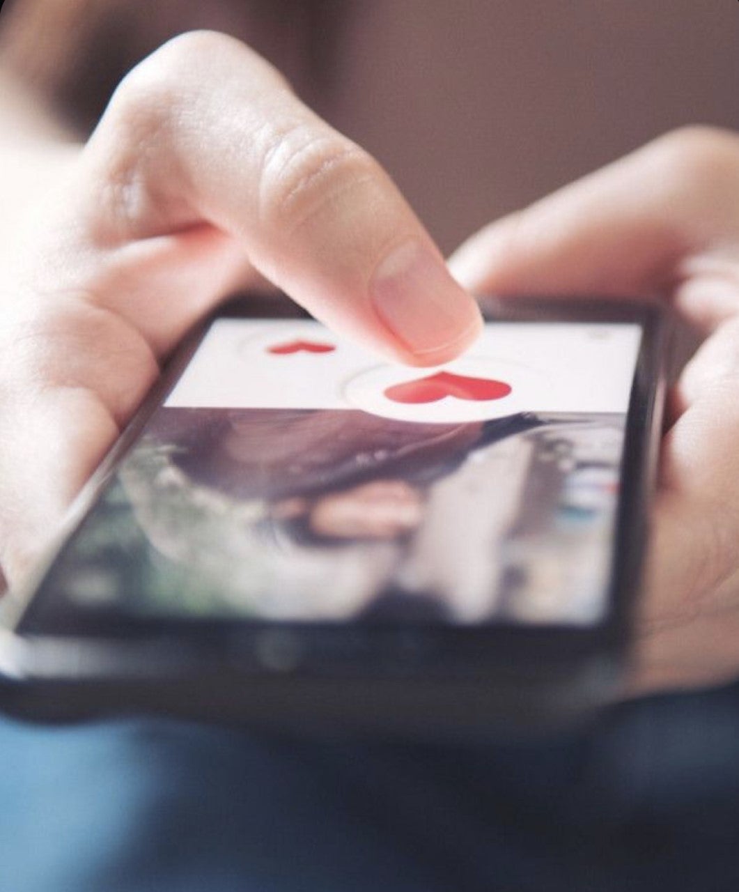 Cómo saber si mi pareja tiene perfil en Grindr Cómo saber si mi pareja tiene perfil en Grindr