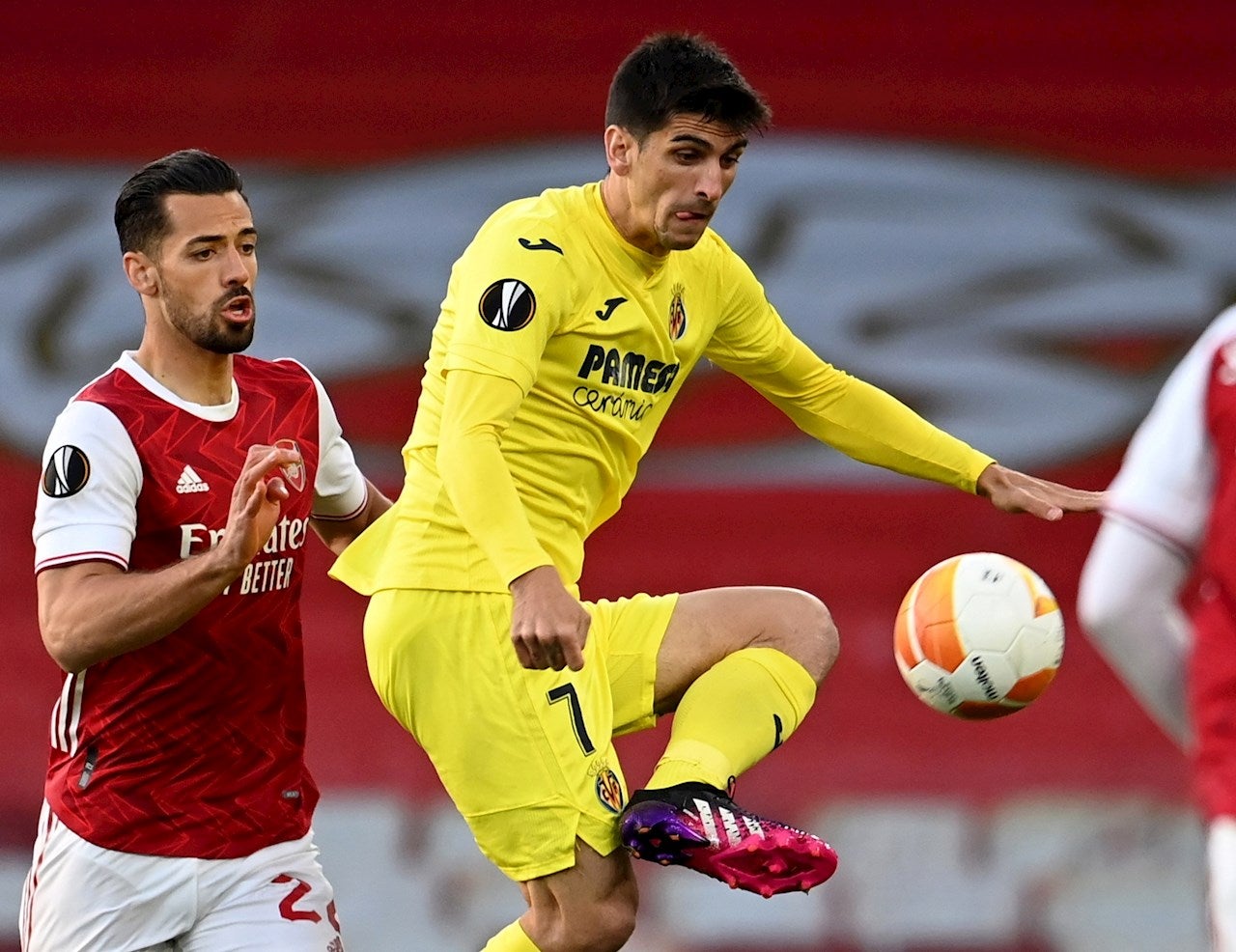 El destino se la devuelve al Villarreal y se mete en la final de la Europa League El destino se la devuelve al Villarreal y se mete en la final de la Europa League