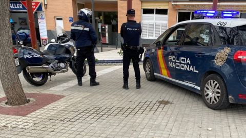 Agentes de la Polic&iacute;a Nacional de Elche.