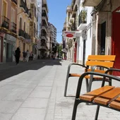 Badajoz limita a 20 km/h la velocidad del tráfico en calles con plataforma única Badajoz limita a 20 km/h la velocidad del tráfico en calles con plataforma única