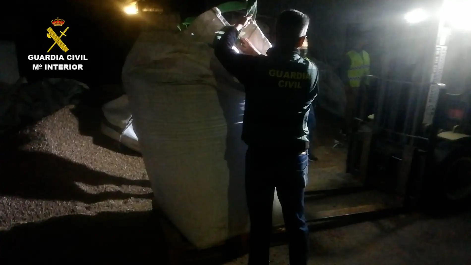 Desarticulada por la Guardia Civil en Jerez una organización dedicada a transportar grandes cantidades de marihuana 