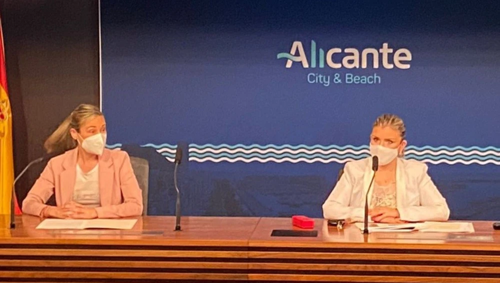 Lidia López y Mari Carmen Sánchez Lidia López y Mari Carmen Sánchez