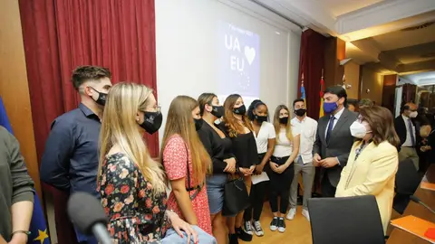 La rectora de la UA, Amparo Navarro y Luis Barcala en el Día de Europa La rectora de la UA, Amparo Navarro y Luis Barcala en el Día de Europa