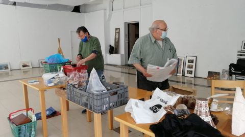 Exposici&oacute;n solidaria con Parque de la Vida.