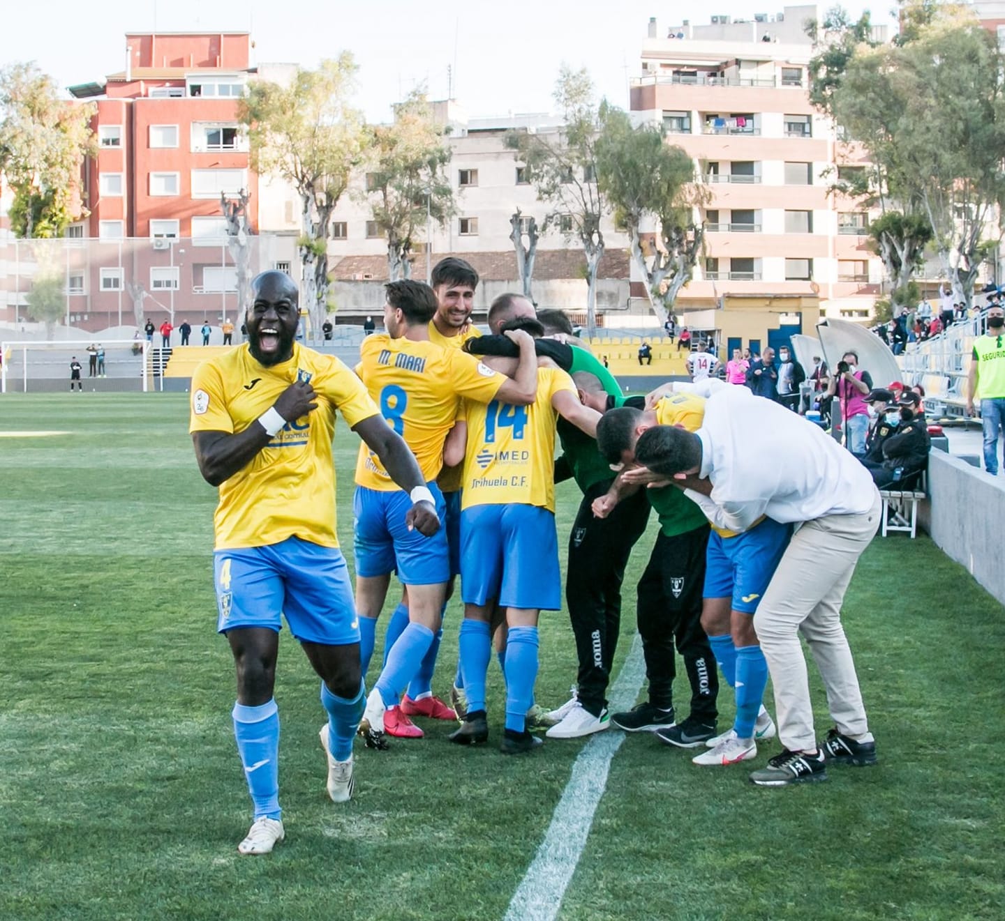 El Orihuela CF viaja el domingo a Barcelona convencido de mantener su buena racha, también contamos las últimas noticias del deporte comarcal El Orihuela CF viaja el domingo a Barcelona convencido de mantener su buena racha, también contamos las últimas noticias del deporte comarcal