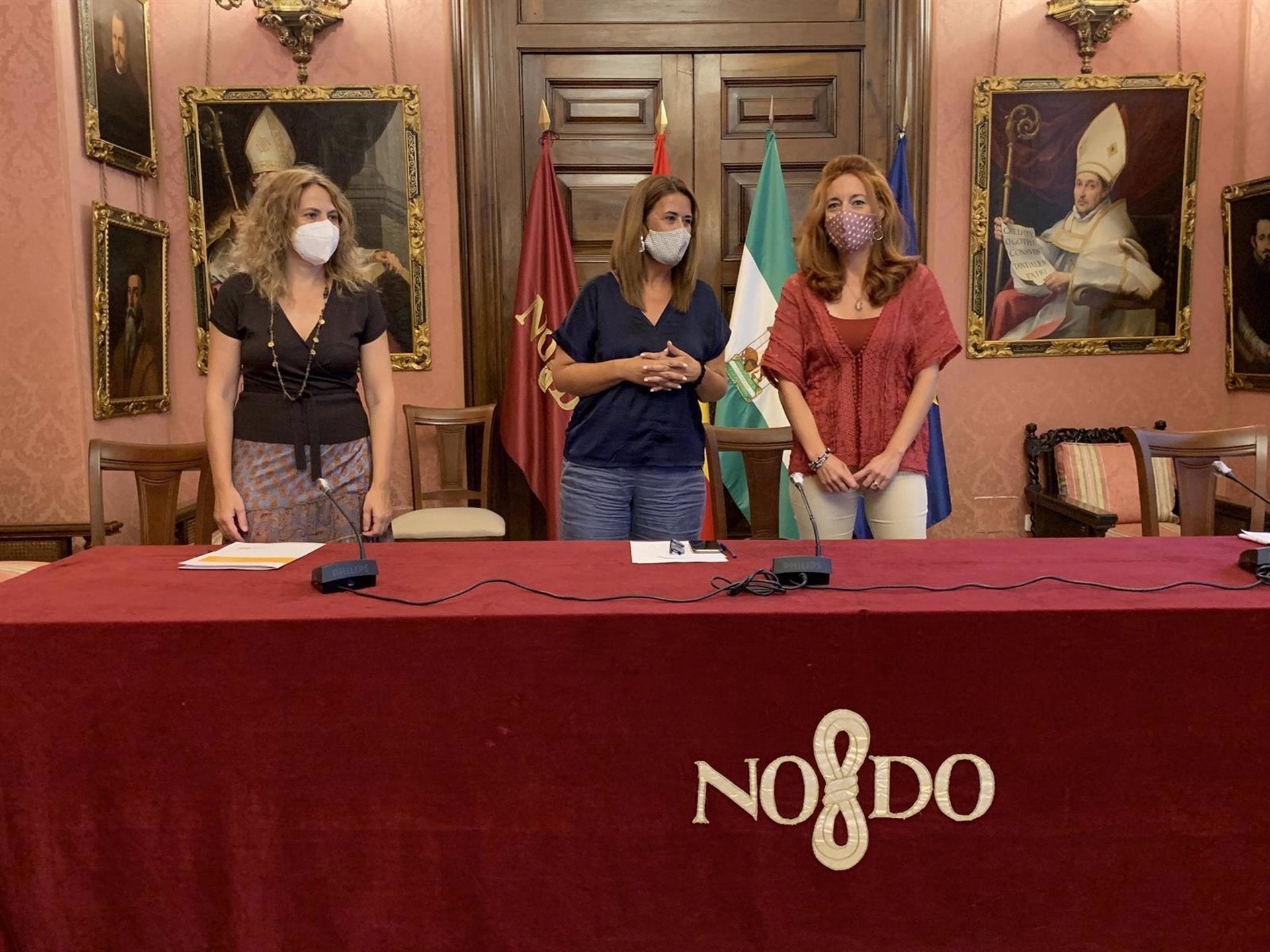 El Ayuntamiento pone en marcha un plan extraordinario de empleo para mantener la desinfección en los colegios El Ayuntamiento pone en marcha un plan extraordinario de empleo para mantener la desinfección en los colegios