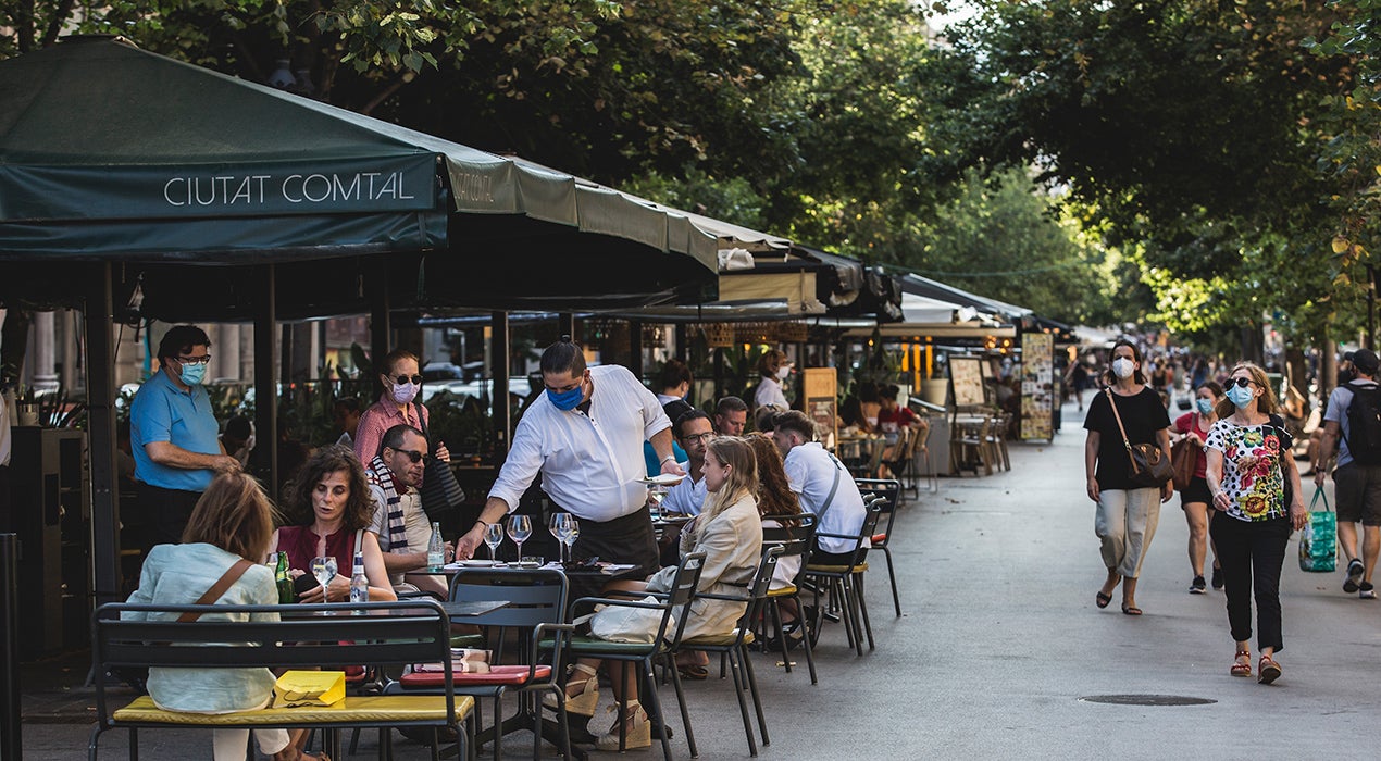 El sector de la restauració celebra la relaxació de mesures tot i que segueix reclamant millores i ajudes El sector de la restauració celebra la relaxació de mesures tot i que segueix reclamant millores i ajudes