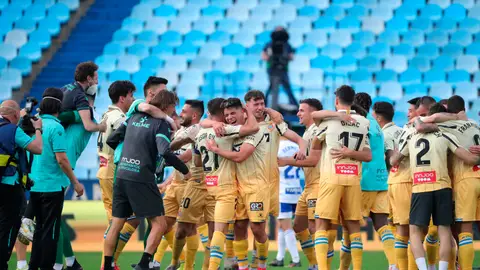 Los futbolistas del Espanyol celebran el regreso del equipo a Primera. Los futbolistas del Espanyol celebran el regreso del equipo a Primera.
