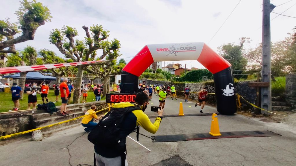400 deportistas midieron hoy sus fuerzas en el Trail del Cuera disputado en Porrúa 400 deportistas midieron hoy sus fuerzas en el Trail del Cuera disputado en Porrúa