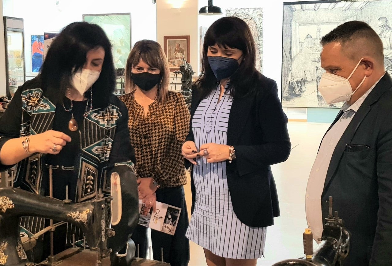 El Ayuntamiento de Elda y la Diputación de Alicante colaborarán para mejorar la proyección del Museo del Calzado El Ayuntamiento de Elda y la Diputación de Alicante colaborarán para mejorar la proyección del Museo del Calzado