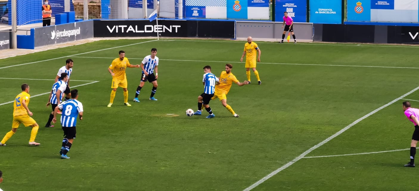 El Orihuela CF se complica la salvación tras perder por 2-1 ante el Espanyol B El Orihuela CF se complica la salvación tras perder por 2-1 ante el Espanyol B