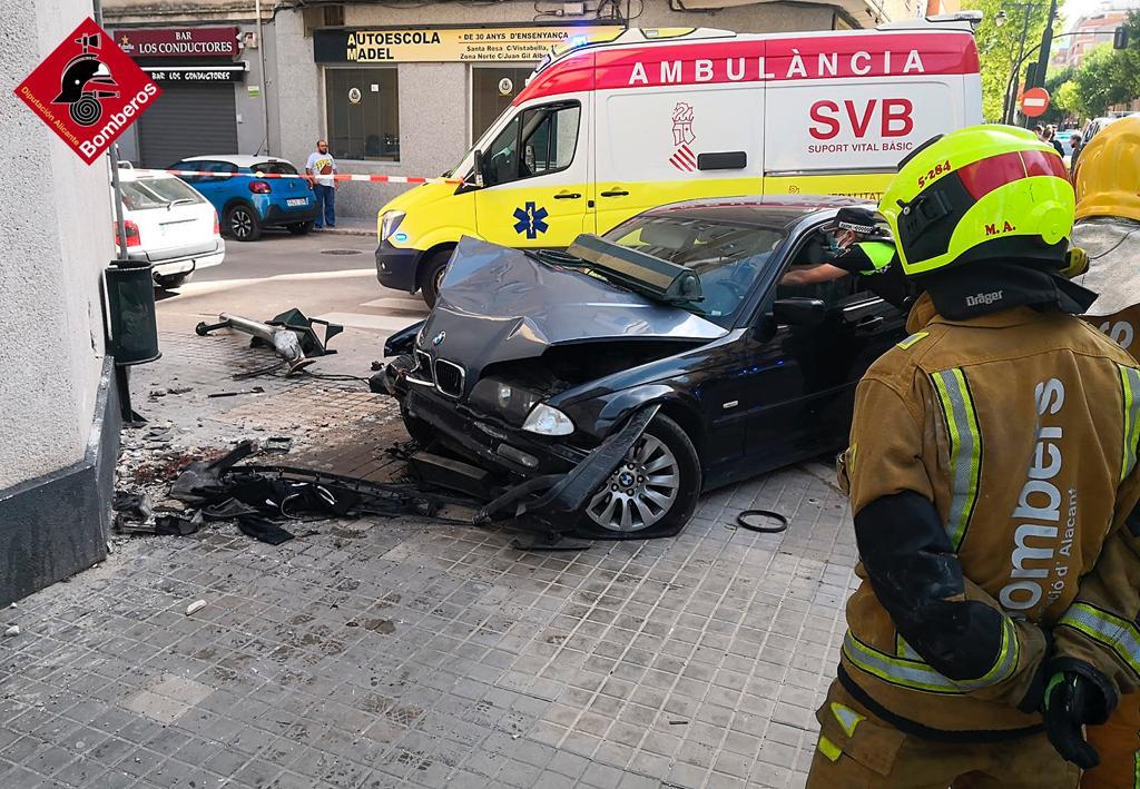 Prisión para una conductora por un atropello mortal en Alcoy tras subirse a una acera Prisión para una conductora por un atropello mortal en Alcoy tras subirse a una acera