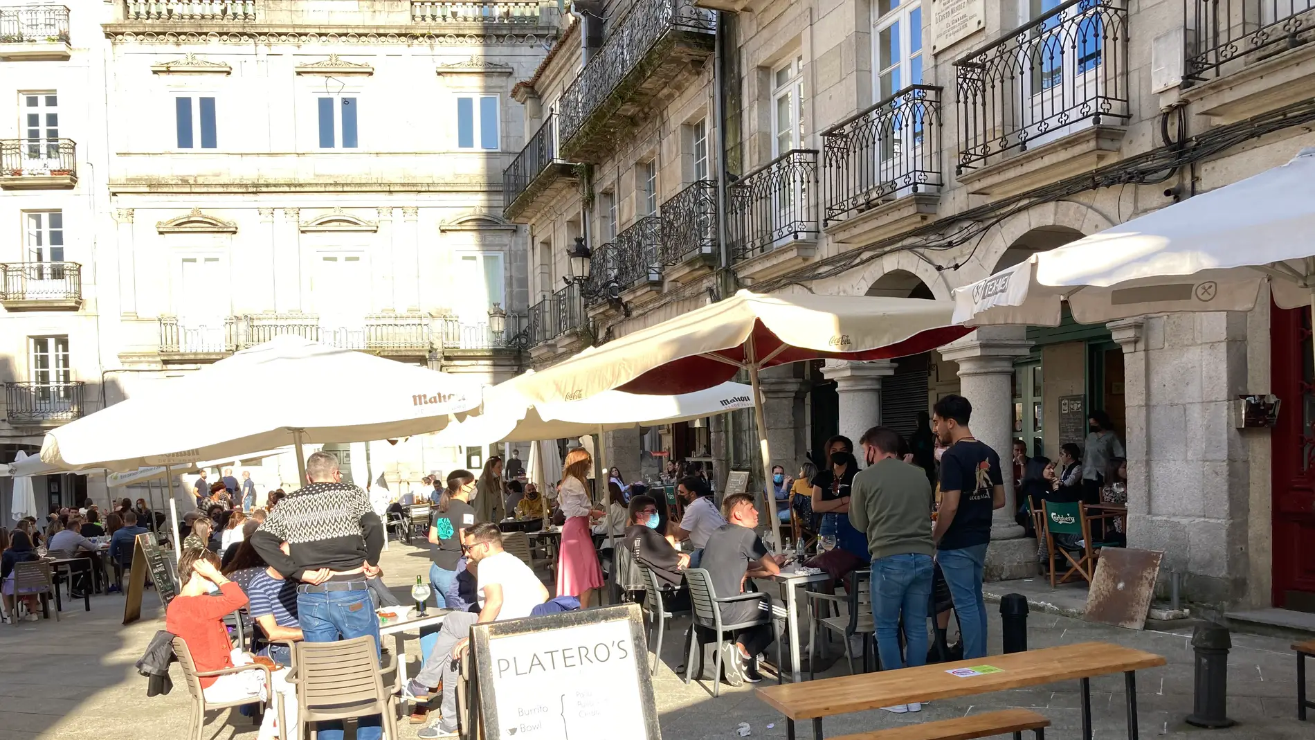 Terraza plaza de la Constitución en Vigo