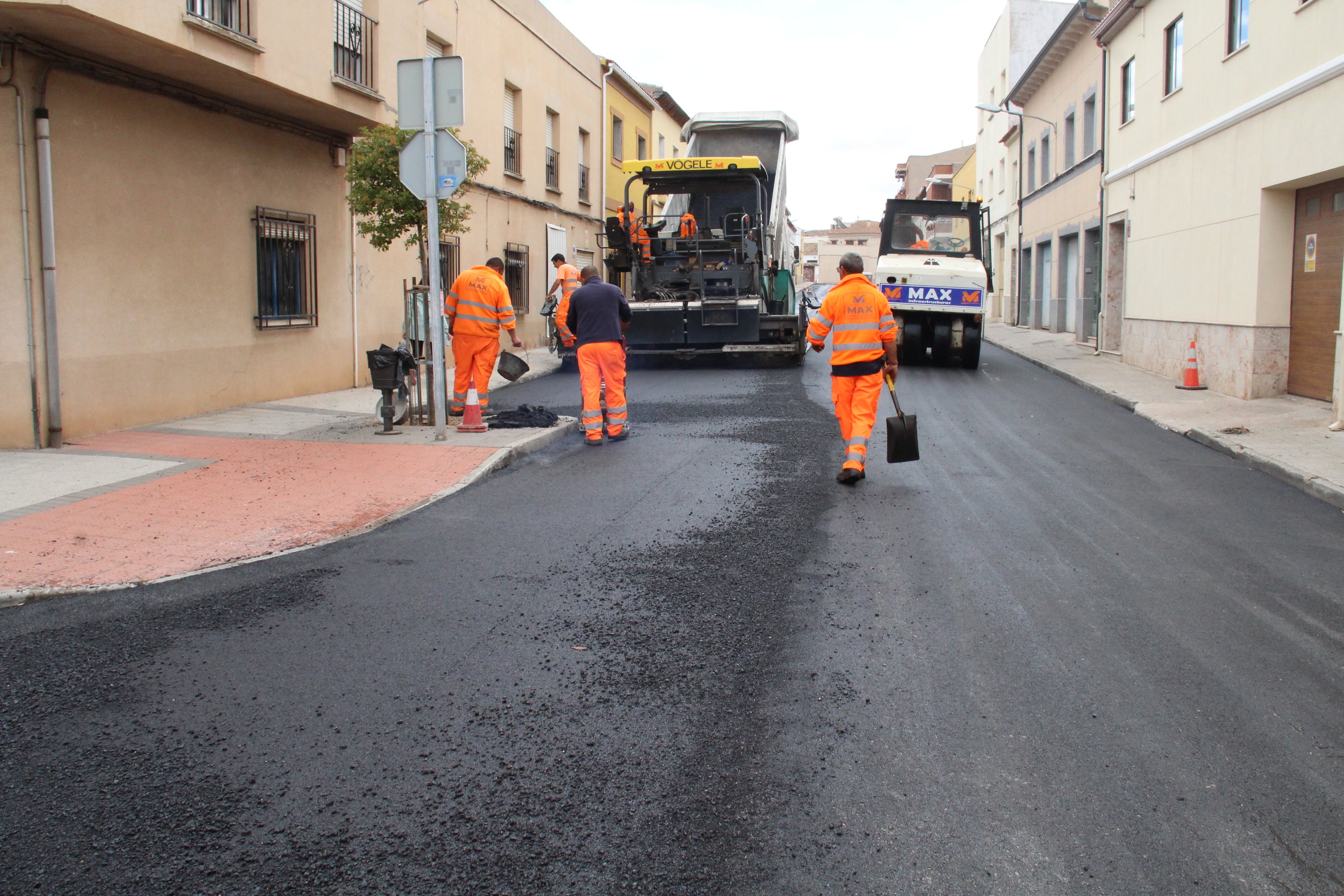 Continúa el Plan de Pavimentación en el casco urbano de Alcázar Continúa el Plan de Pavimentación en el casco urbano de Alcázar