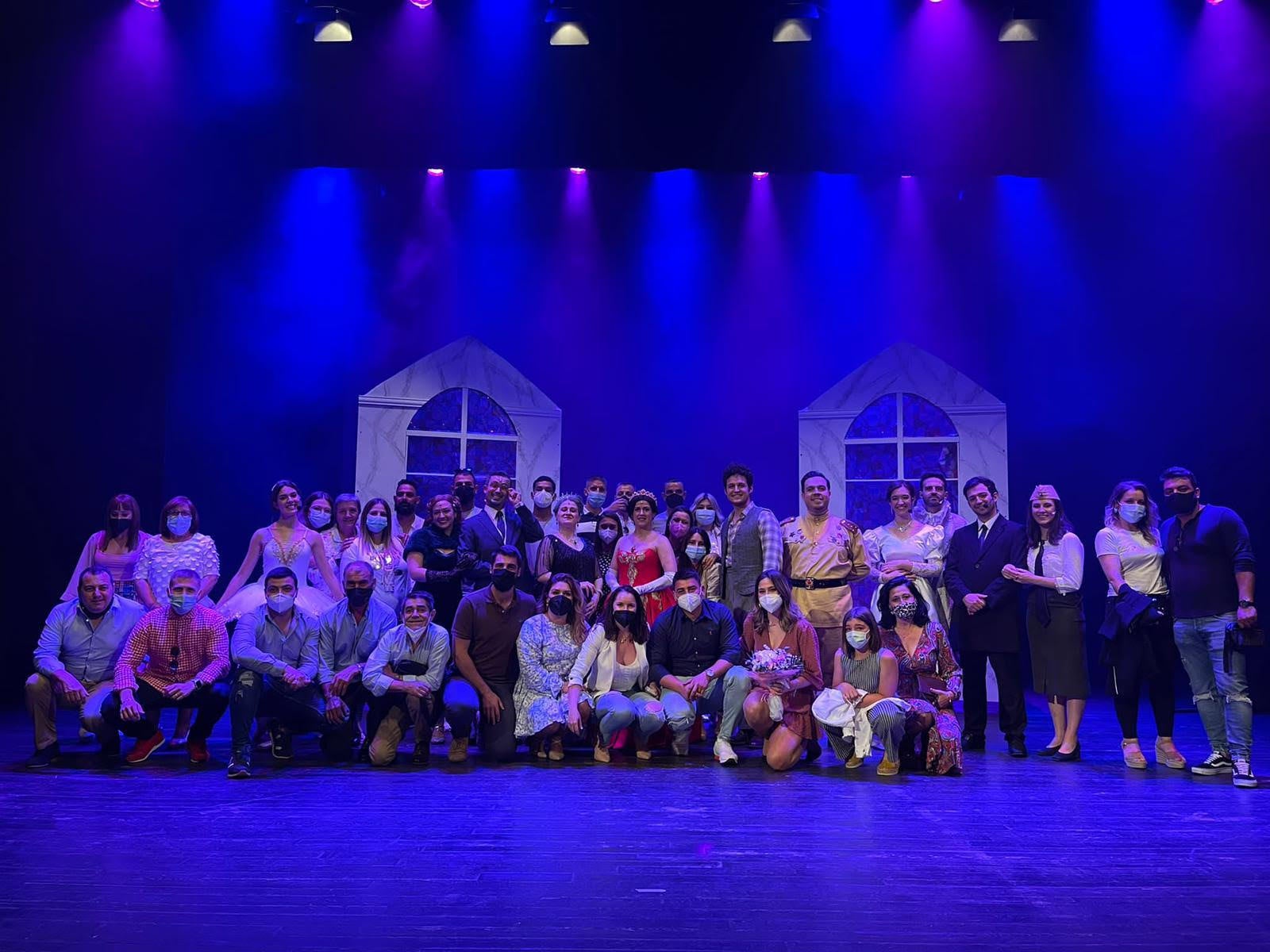 El Teatro Cervantes es testigo de una pedida de matrimonio con amigos y familiares entre el público El Teatro Cervantes es testigo de una pedida de matrimonio con amigos y familiares entre el público