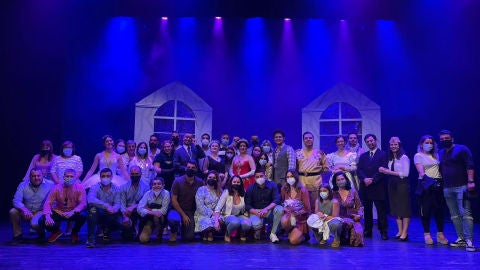 Pedida de mano en el Teatro Cervantes