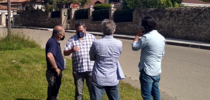 El Alcalde de Llanes y los concejales de Pueblos y Agroganadería visitan Riocaliente y Pendueles El Alcalde de Llanes y los concejales de Pueblos y Agroganadería visitan Riocaliente y Pendueles
