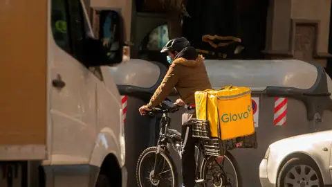 El Gobierno aprueba hoy la ley de 'riders', que obliga a las plataformas a contratar a estos empleados El Gobierno aprueba hoy la ley de 'riders', que obliga a las plataformas a contratar a estos empleados