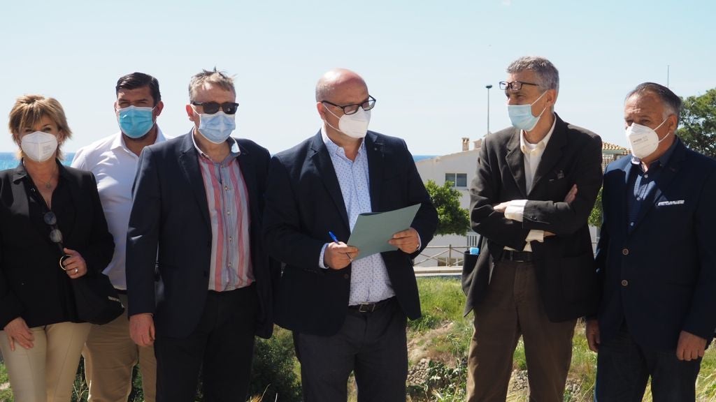 Firmada el acta de replanteo del CEIP Dr. Esquerdo de La Vila Joiosa Firmada el acta de replanteo del CEIP Dr. Esquerdo de La Vila Joiosa