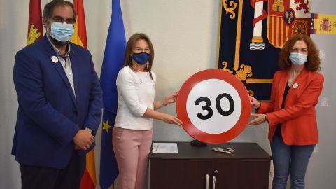 Presentación en Ciudad Real de los nuevos límites de velocidad. Presentación en Ciudad Real de los nuevos límites de velocidad.