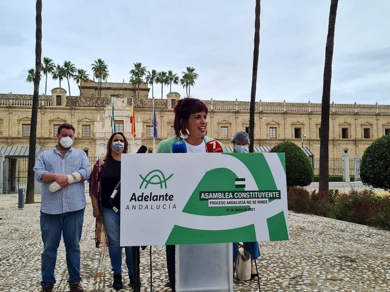 Teresa Rodríguez carga contra el pacto antitransfuguismo porque está pensado para que nadie se mueva Teresa Rodríguez carga contra el pacto antitransfuguismo porque está pensado para que nadie se mueva