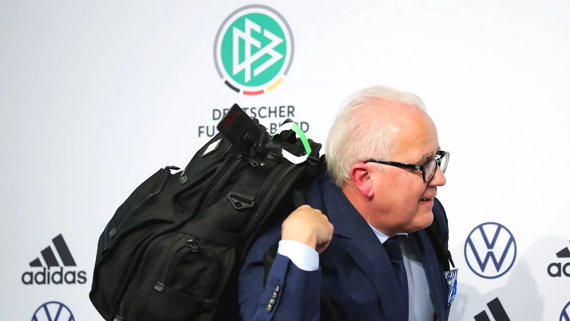Escándalo en la Federación Alemana de Fútbol: El presidente dimite tras comparar a su segundo con un juez nazi