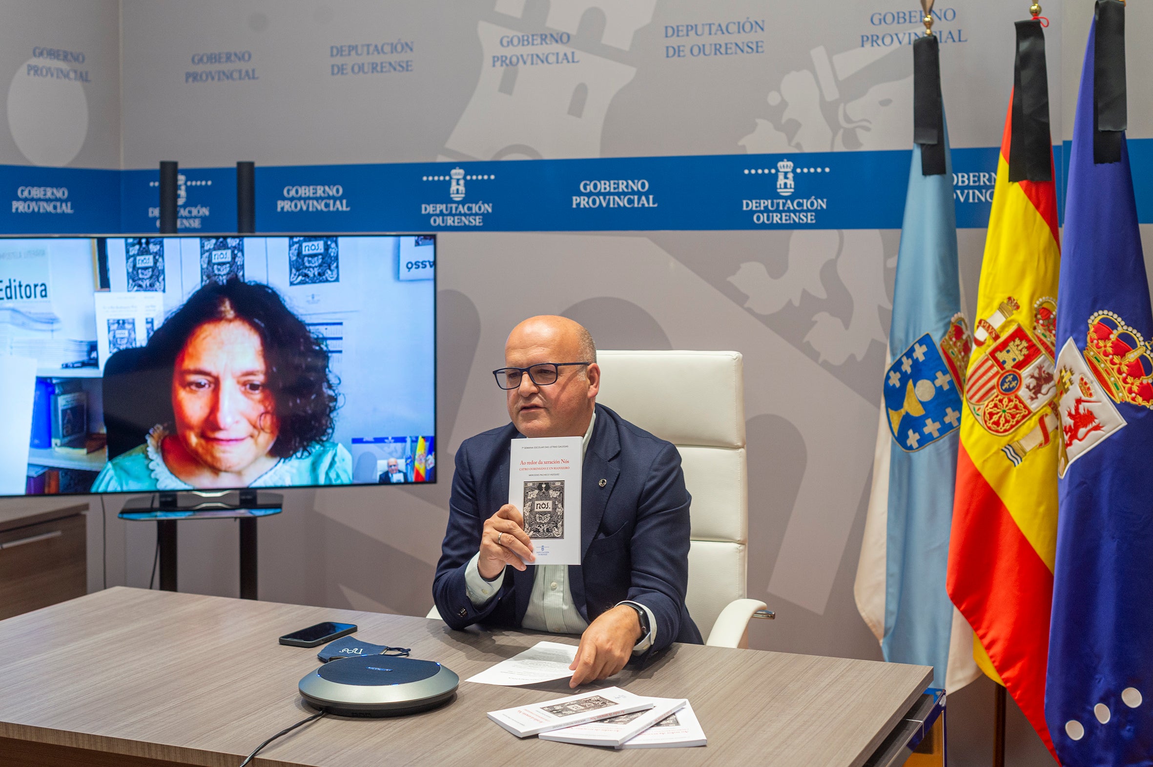 Preto de 8.000 alumnos e docentes participan na 7ª Semana Escolar das Letras Galegas Preto de 8.000 alumnos e docentes participan na 7ª Semana Escolar das Letras Galegas