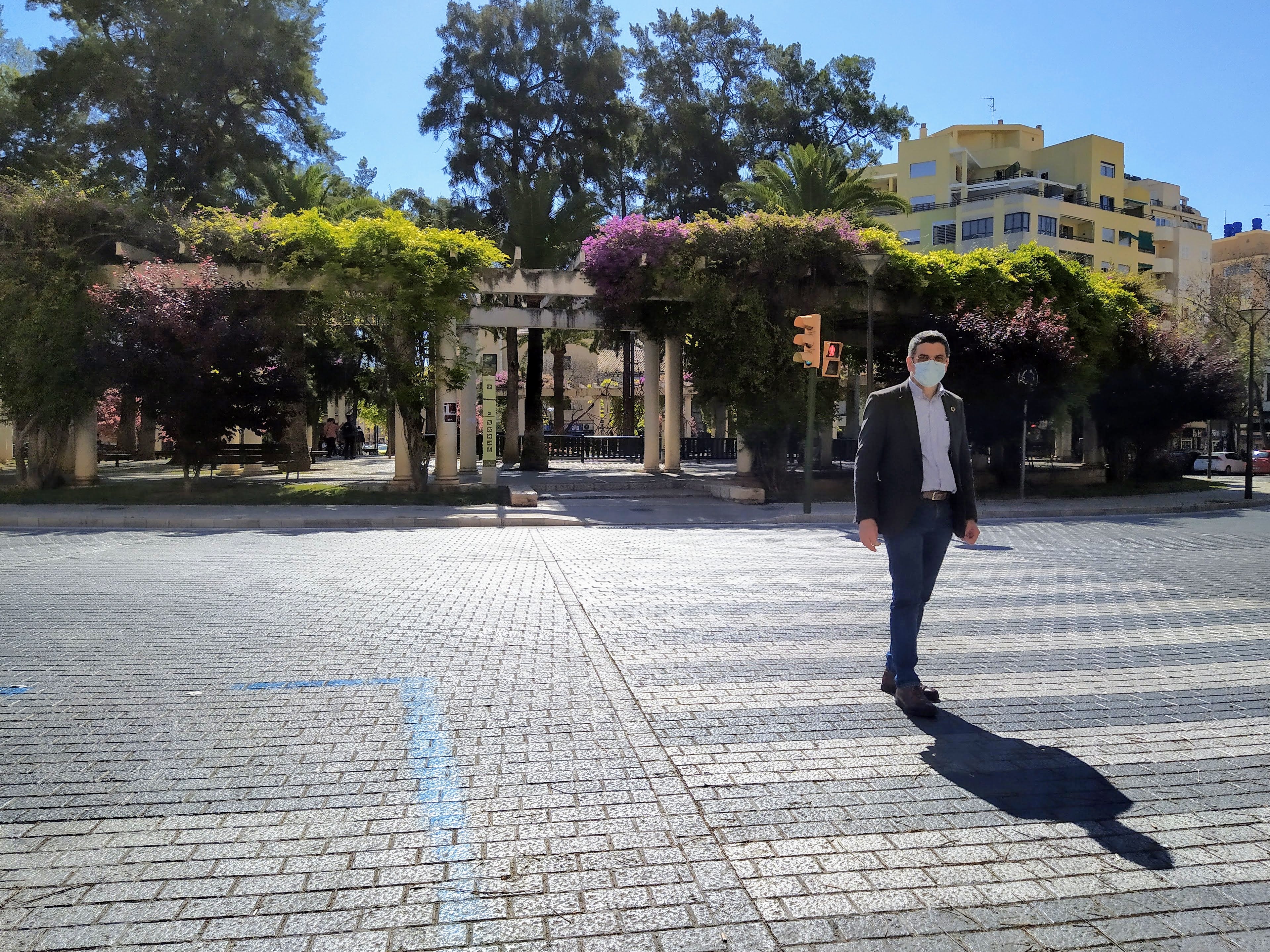 "El futuro del mercado de Pere Garau pasa por una remodelación que ponga en valor lo mejor del barrio" "El futuro del mercado de Pere Garau pasa por una remodelación que ponga en valor lo mejor del barrio"