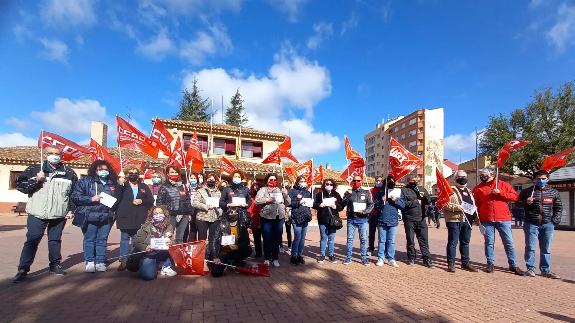 Manifestación en Los Invasores contra el convenio del sector de la limpieza en Albacete