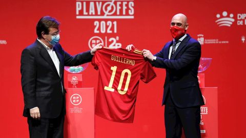 Rubiales y Fern&aacute;ndez Vara presentan el playoff