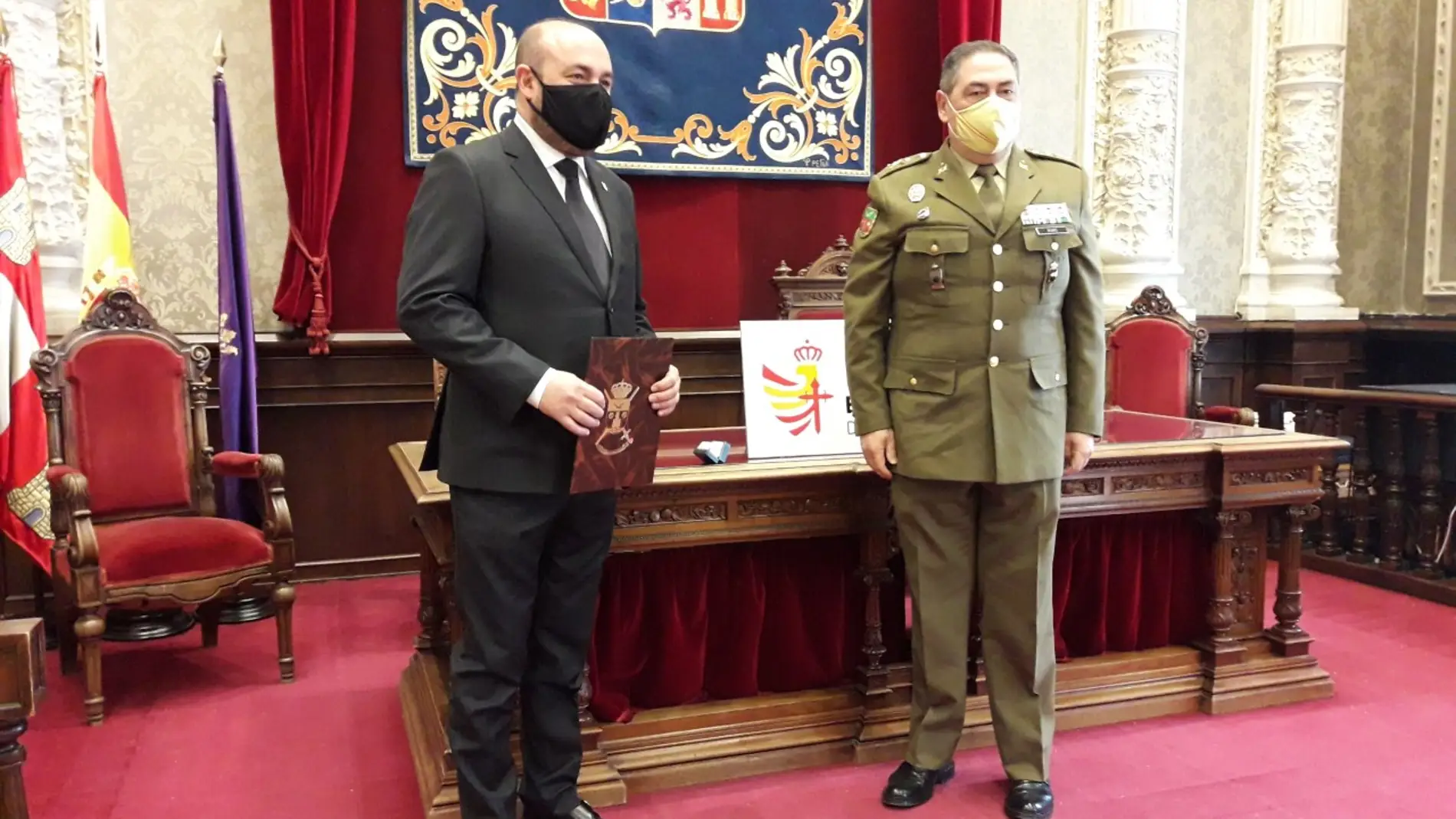José Manuel Fernández recide las credenciales de “Embajador de la Marca Ejército 2020” 